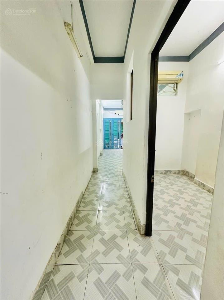 Quận 10  nhà 50m2 thành thái  thông ra lý thường kiệt  trung tâm quận 10. gần đại học bách khoa