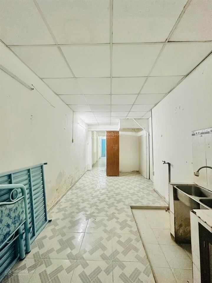 Quận 10  nhà 50m2 thành thái  thông ra lý thường kiệt  trung tâm quận 10. gần đại học bách khoa