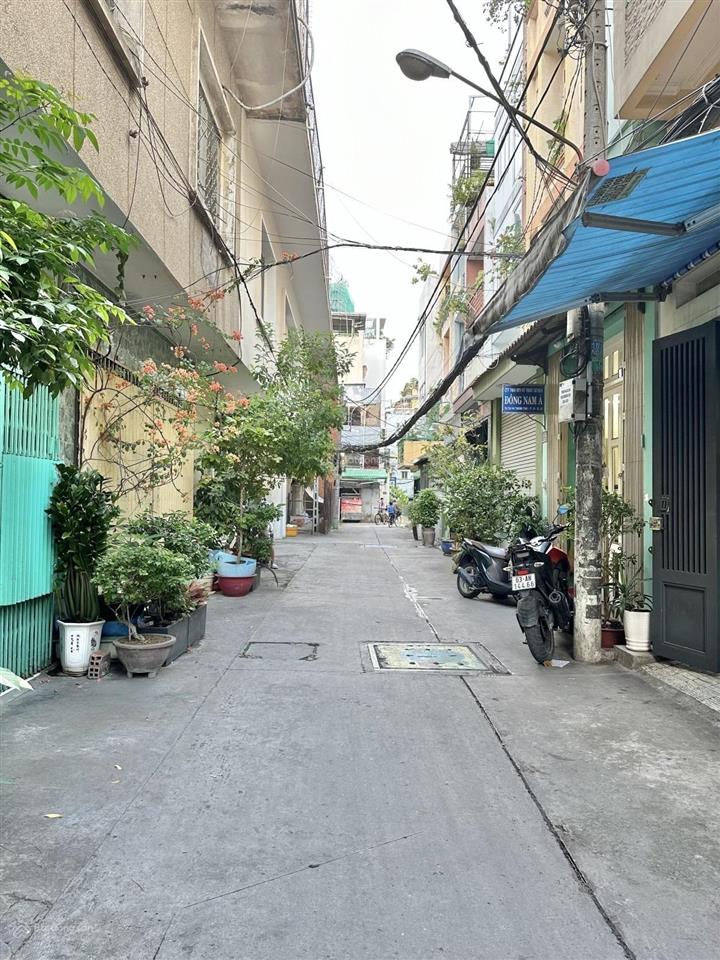 Quận 10  nhà 50m2 thành thái  thông ra lý thường kiệt  trung tâm quận 10. gần đại học bách khoa