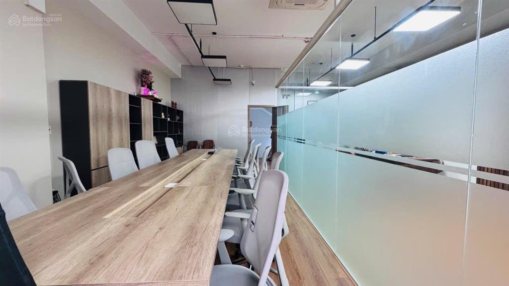 Shophouse the pegasuite tạ quang bửu p5 q8  dt 286m2 3 tầng