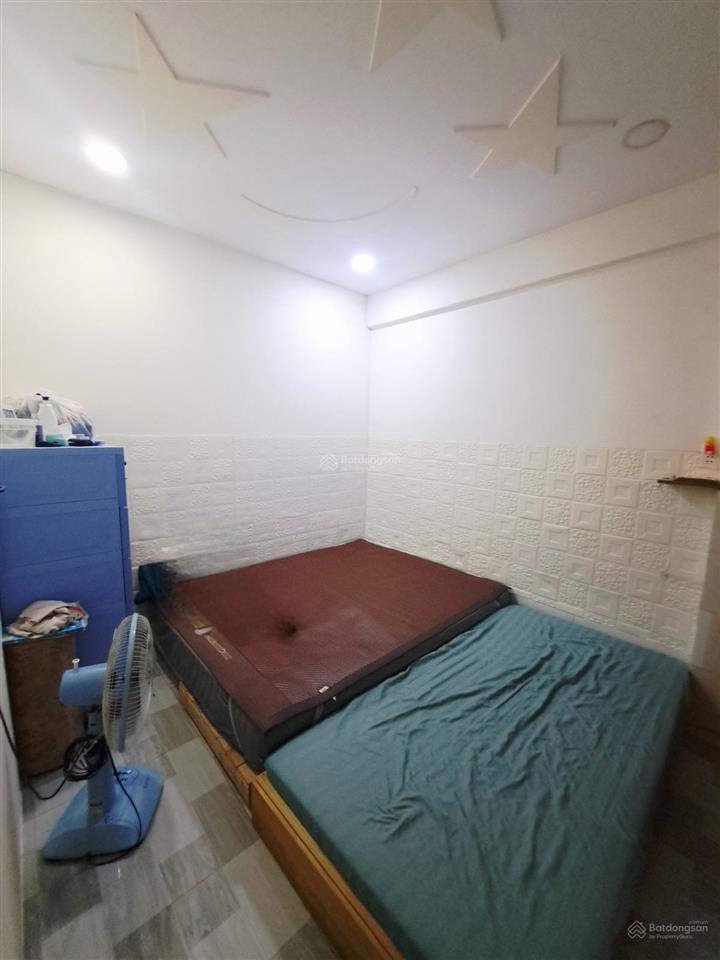 Chung cư ngô quyền p6 q5  dt 50m², ngay tầng trệt  vài bước ra mặt tiền ngô quyền  trần hưng đạo