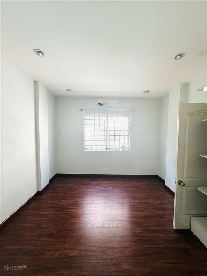 Chung cư ngô quyền 69m2 lầu 1 phường 9 quận 5 giá 4,3 tỷ mô tả  2 phòng ngủ 2 toilet