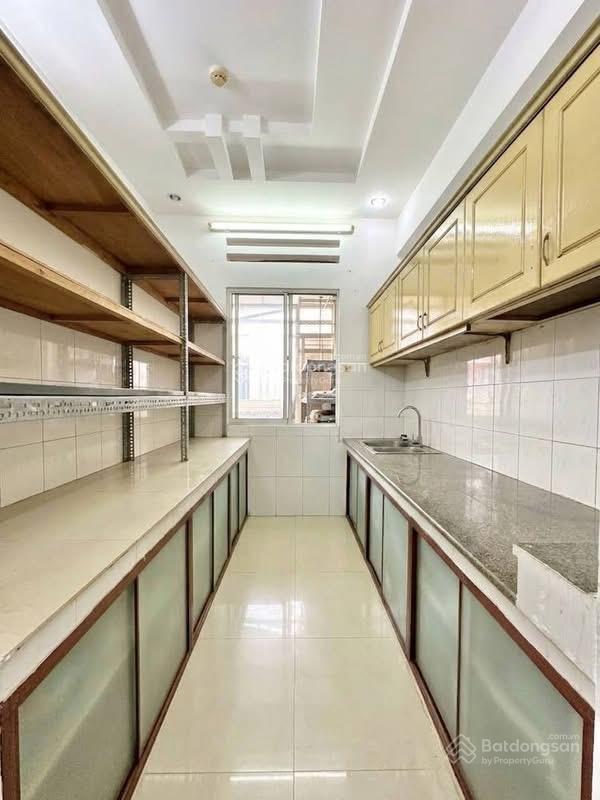 Cao ốc nguyễn kim p7 q10  lô góc cực hiếm  có sổ hồng riêng  60m2  2pn  2wc  thang máy