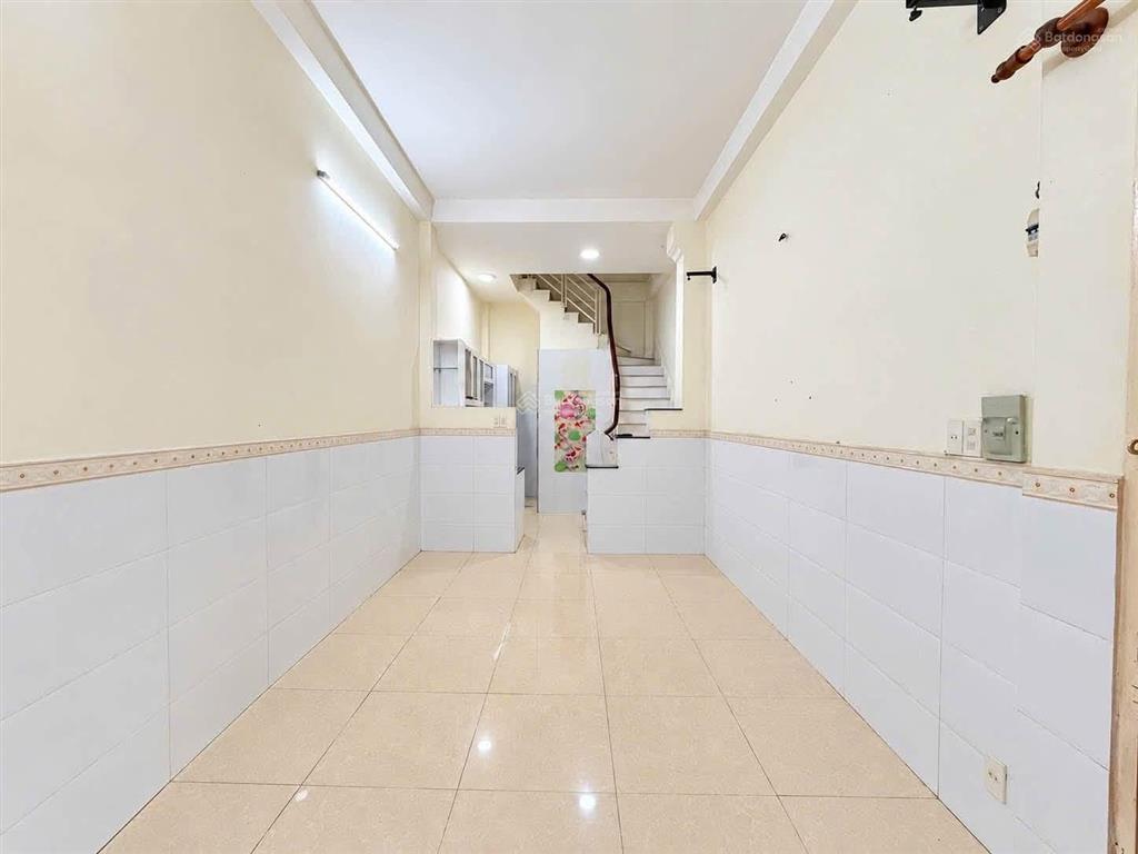 Hẻm xe tải khu vip thành thái, p14 q10  100m2 dtsd 4 tầng btct 2pn master 3wc + sân thượng