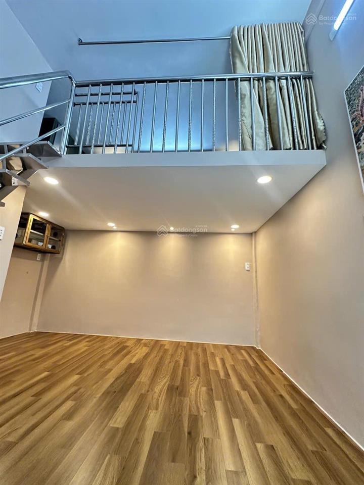 Căn hộ ngay đường hoàng diệu p12 quận 4 ngay cầu calmette  2 phút vào quận 1 dt 15m2 dtsd 25m2