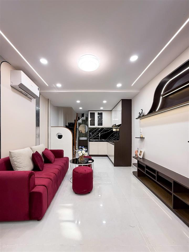 Lý thái tổ p. vườn lài, quận 10 nhà 4 tầng 3pn kết nối đường 3  2, nguyễn tri phương, sư vạn hạnh