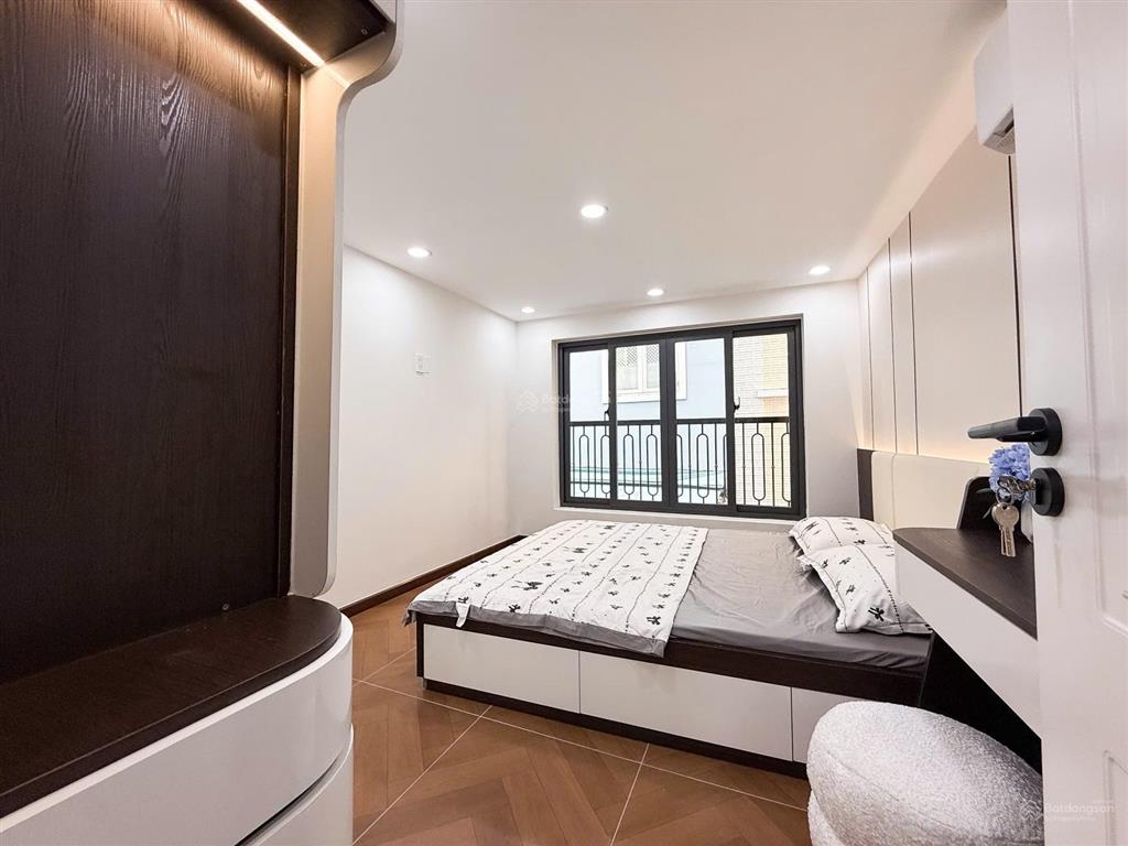 Lý thái tổ p. vườn lài, quận 10 nhà 4 tầng 3pn kết nối đường 3  2, nguyễn tri phương, sư vạn hạnh