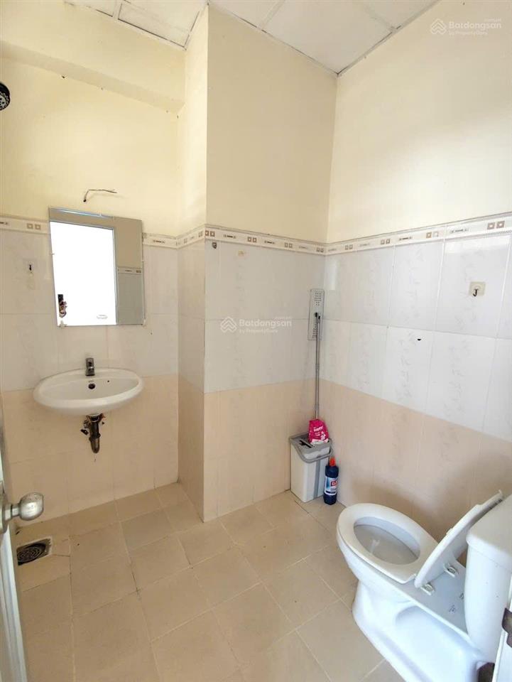 Chung cư bông sao  ngay tạ quang bửu p5 q8  50m2  sổ hồng riêng  chung cư thang máy
