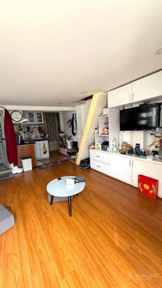 Quận 1  căn góc lầu 1  chung cư mặt tiền nguyễn công trứ  ngay ký con  calmette dtsd 60m2