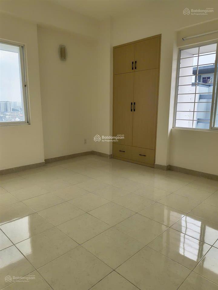 Cho thuê căn hộ nguyễn kim q10 72m2  2pn 2wc  ban công rộng thoáng. 14 triệu/tháng