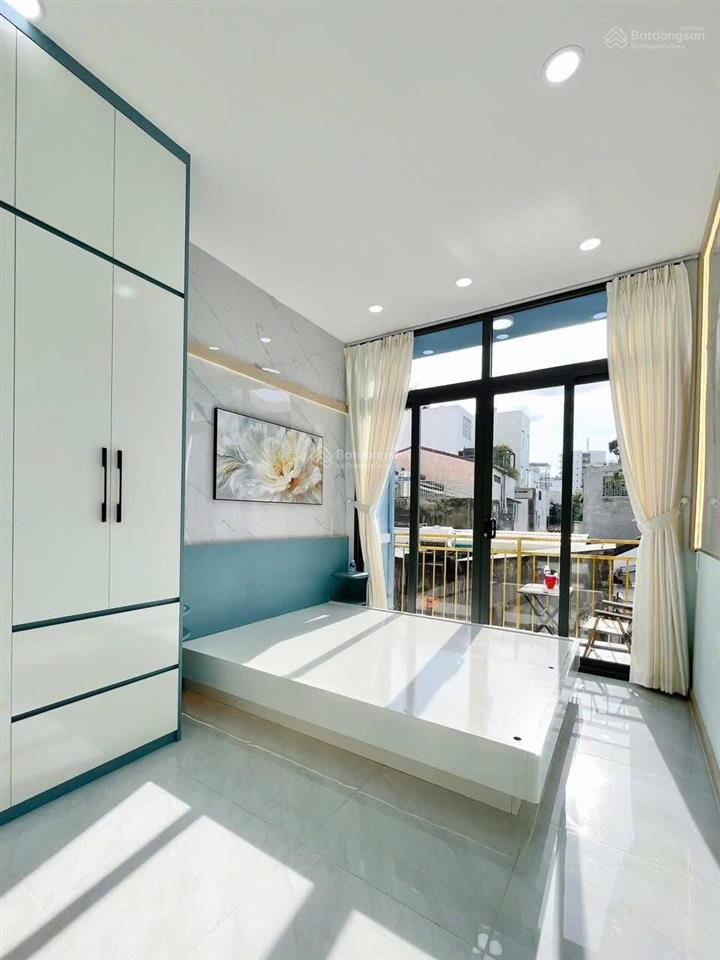 Tân định quận 1, sau căn mặt tiền thạch thị thanh  5 tầng, 3pn 4wc, sân thượng cực chill