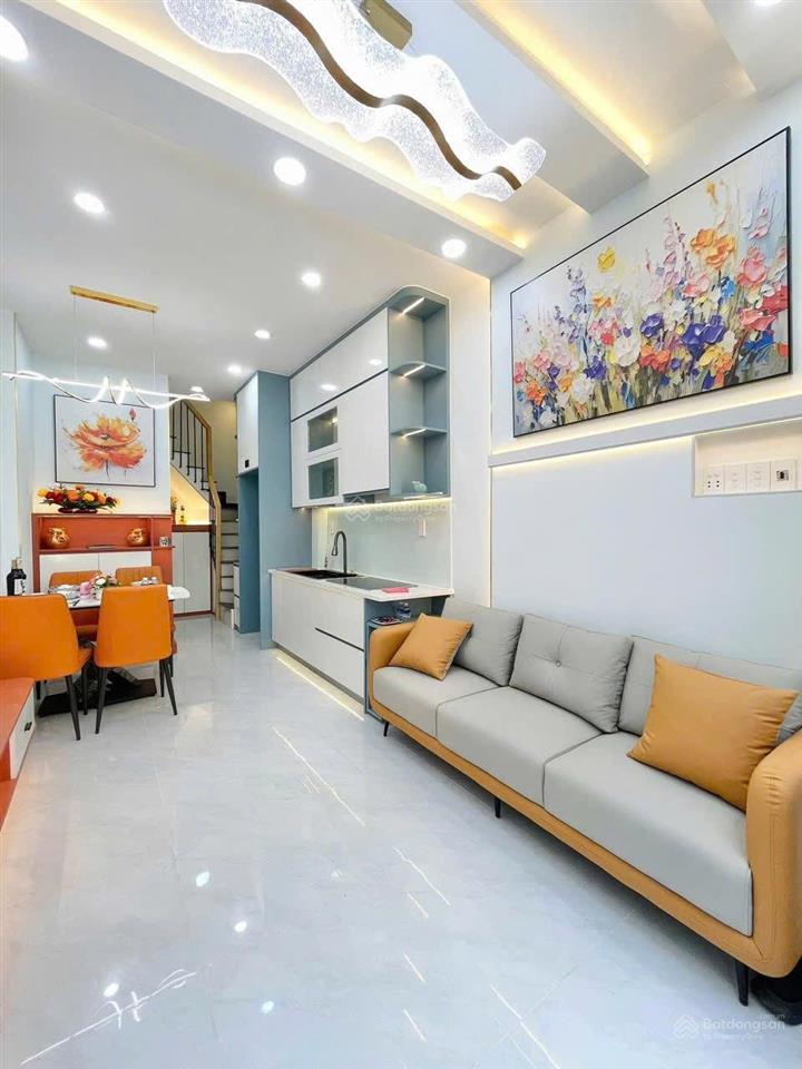 Tân định quận 1, sau căn mặt tiền thạch thị thanh  5 tầng, 3pn 4wc, sân thượng cực chill