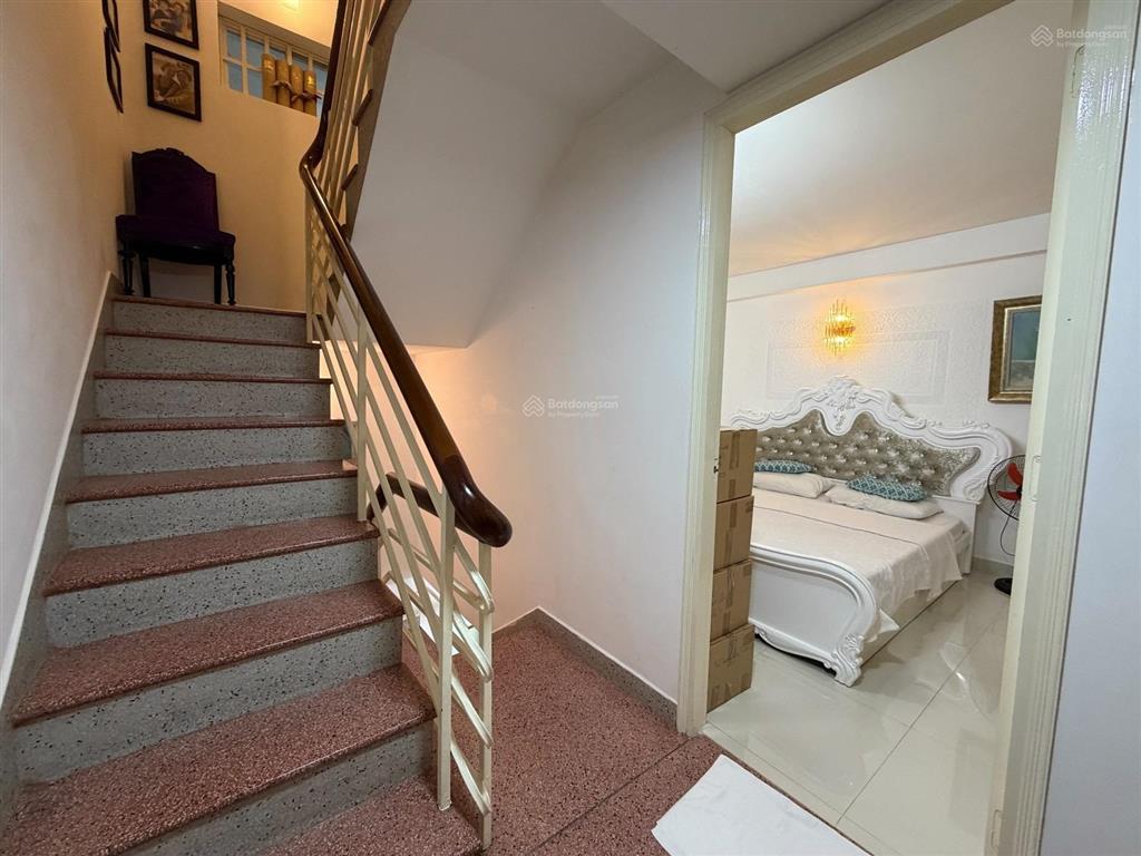 Quận 3, lê văn sỹ  4 tầng 5x11m  3pn  ngay cầu lê văn sỹ thông trường sa