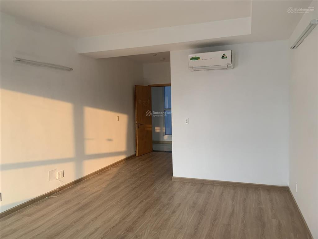 Charmington la pointe  cho thuê officetel 35m2 giá 10,5tr, được đkkd