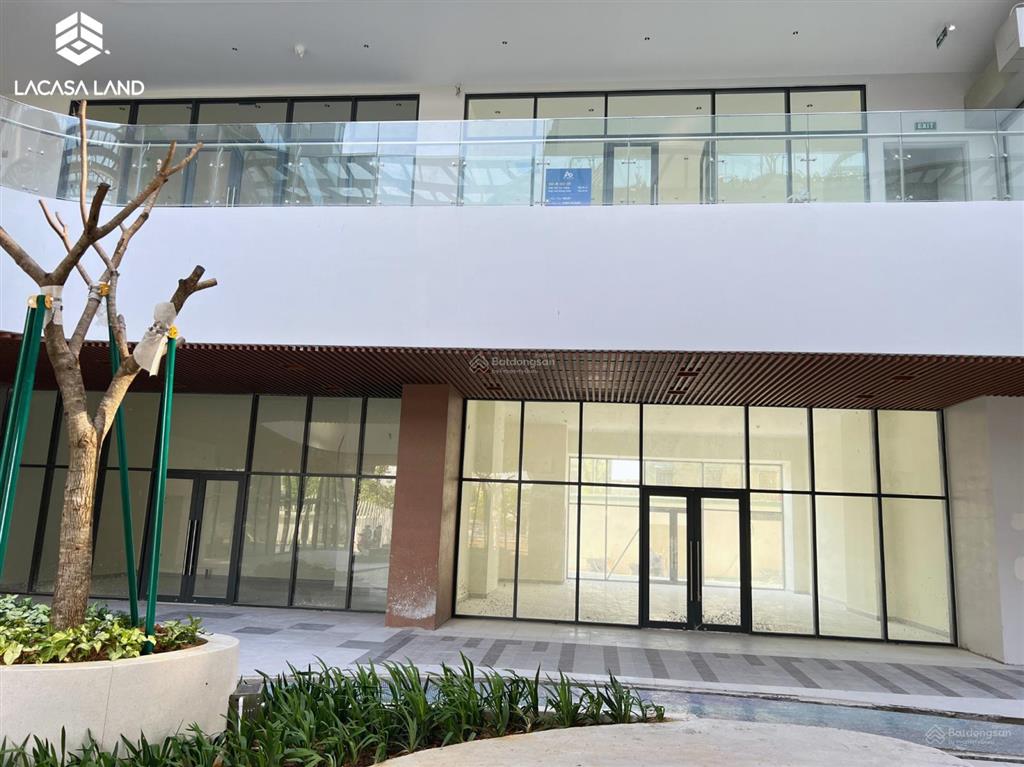 Shophouse daqua cho thuê 42m2 chỉ 14 triệu, view bến bình đông