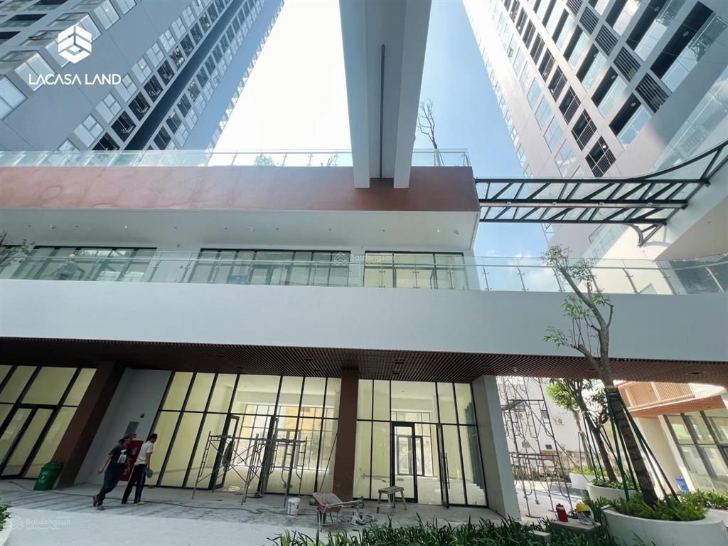Shophouse daqua cho thuê 42m2 chỉ 14 triệu, view bến bình đông