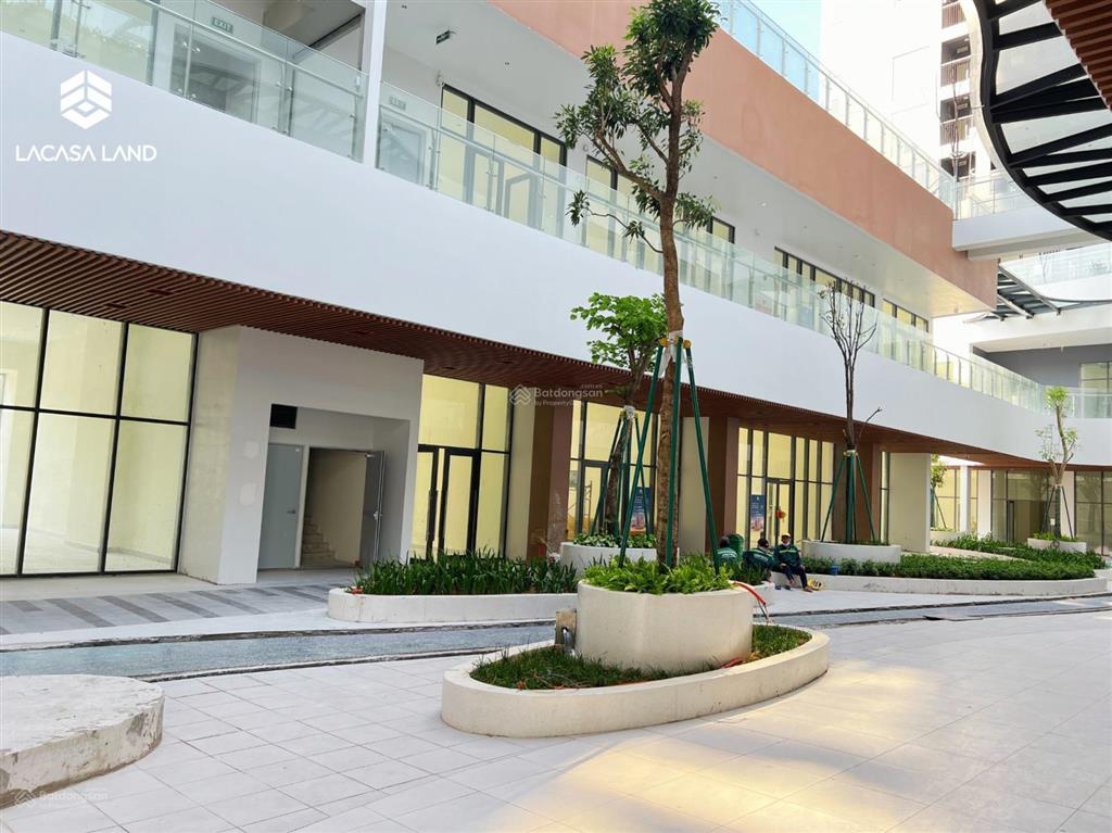 Shophouse daqua cho thuê 42m2 chỉ 14 triệu, view bến bình đông