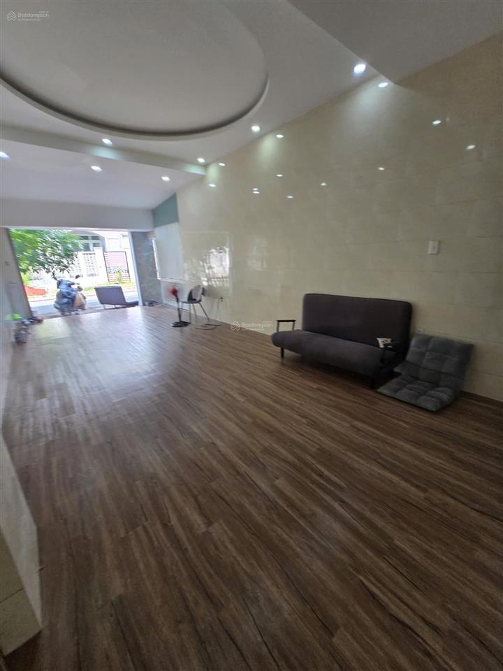 Cho thuê mặt bằng riêng biệt làm vp hoặc kinh doanh