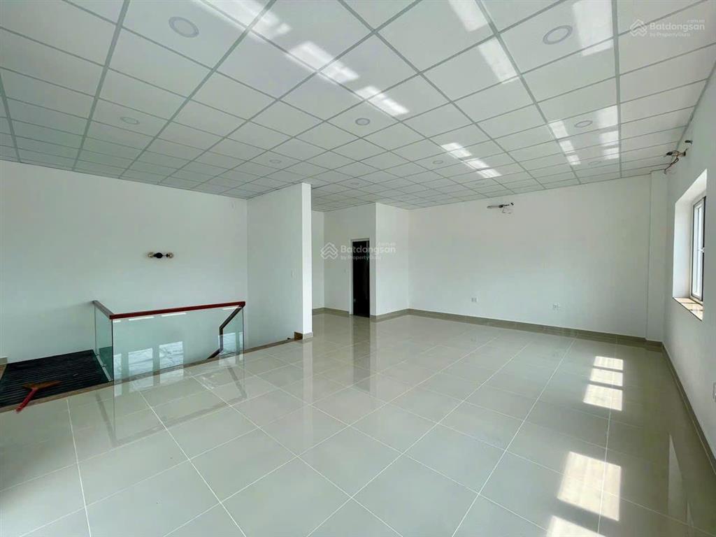 Cho thuê nhà mặt tiền liên phường , phù hợp kinh doanh nhiều lĩnh vực
