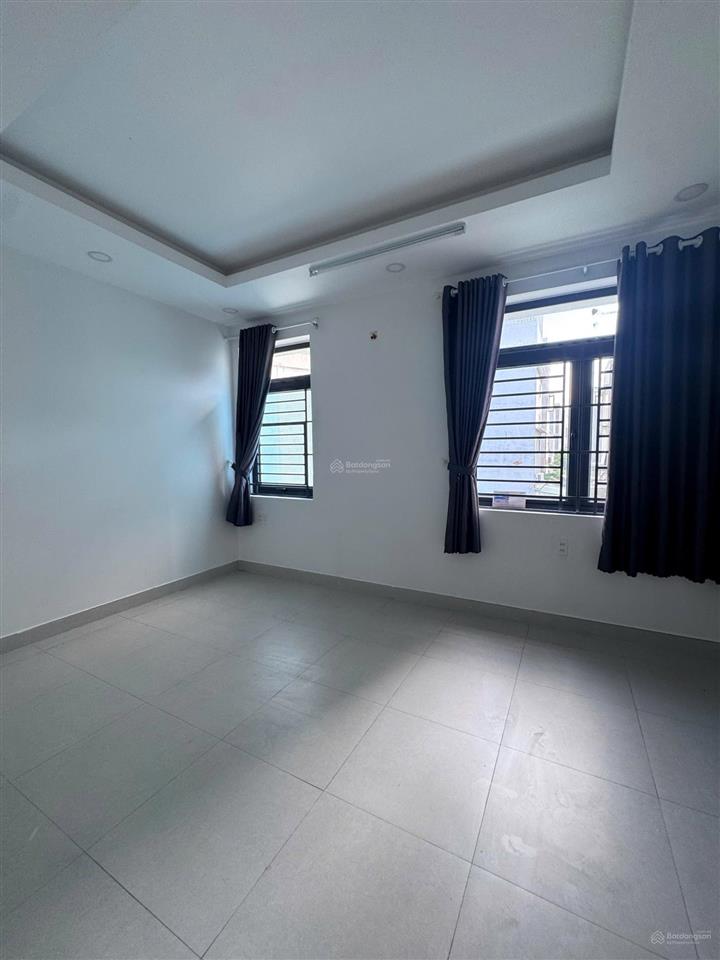 Cho thuê nhà ngay đối diện global city đỗ xuân hợp