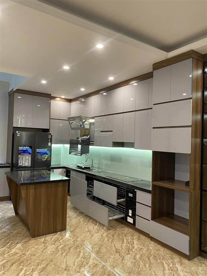 Bán gấp chcc kđt nam trung yên. căn góc 3pn, 2wc, full nội thất. giá 6 tỷ