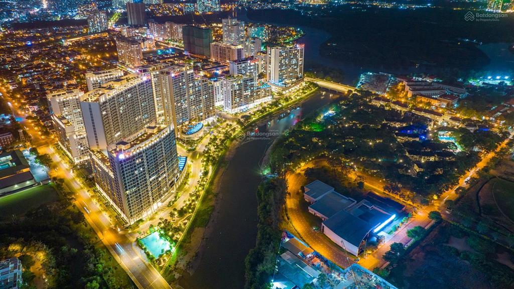 Hàng hiếm m7 midtown. giá 9.4 tỷ 80m2 full nội thất. có ô xe. view đẹp thoáng. 0933 252 *** gọi hà ạ