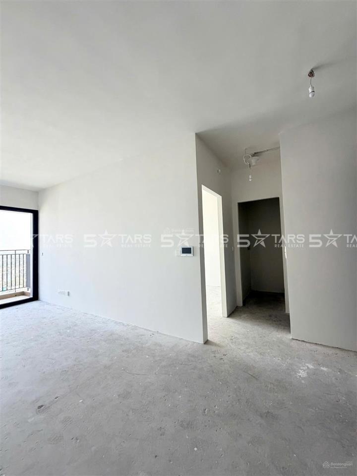 Bán căn 1pn infi 58m2. giá 5.5 tỷ. tầng trung view thoáng. gọi em hà trước 30p xem nhà. 0933 252 ***