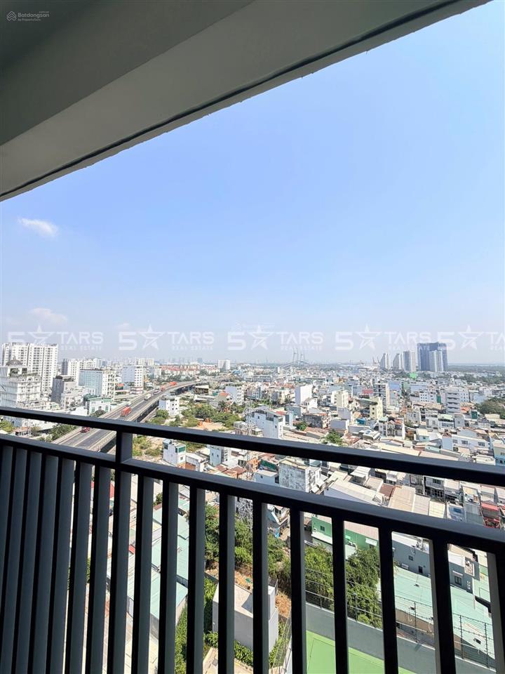 Bán căn 1pn infi 58m2. giá 5.5 tỷ. tầng trung view thoáng. gọi em hà trước 30p xem nhà. 0933 252 ***