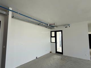 Căn góc 2pn t12.03 đẹp. 8.3 tỷ. tầng trung cao view thoáng. gọi em hà trước 30p xem nhà. 0933 252 ***