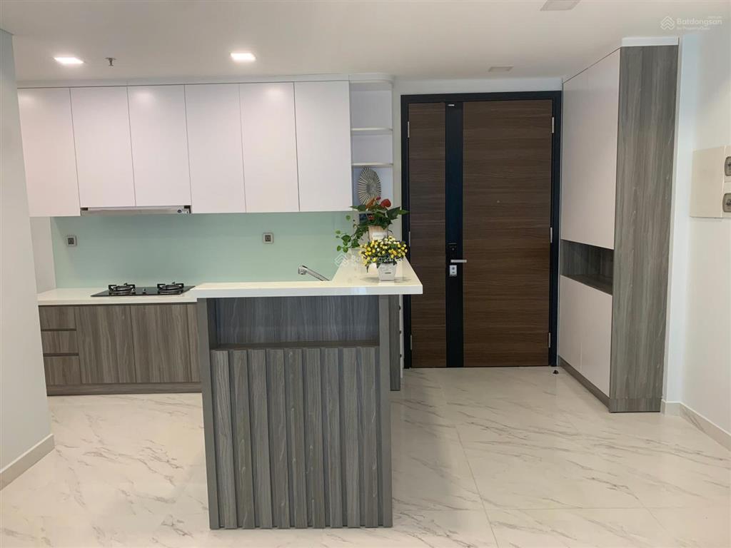 Căn cuối cùng giá tốt. cần bán gấp 2pn 90m2 full nội thất. mid m6. có sổ hồng và ô xe. giá 9.15 tỷ