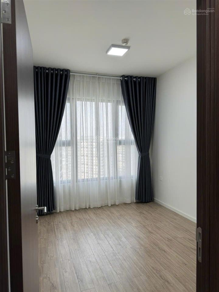 Bán 91m2 nội thất cơ bản tầng 1x giá 8.9 tỷ. tầng trung, view hồ bơi. gọi em hà 0933 252 ***