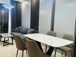 Chủ thiện chí bán 69,19m2. full nội thất đẹp. giá 3.9 tỷ bao thuế phí. gọi hà 0933 252 *** xem nhà!