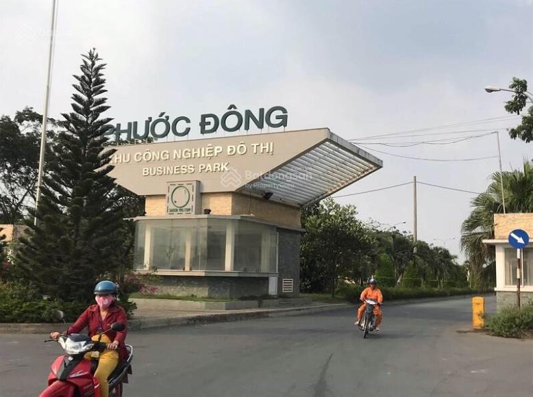 Bán đất hết thổ cư 282m2, 1,2 tỷ đường nông trường ngay kcn phước đông, tây ninh. tiện xây nhà trọ.