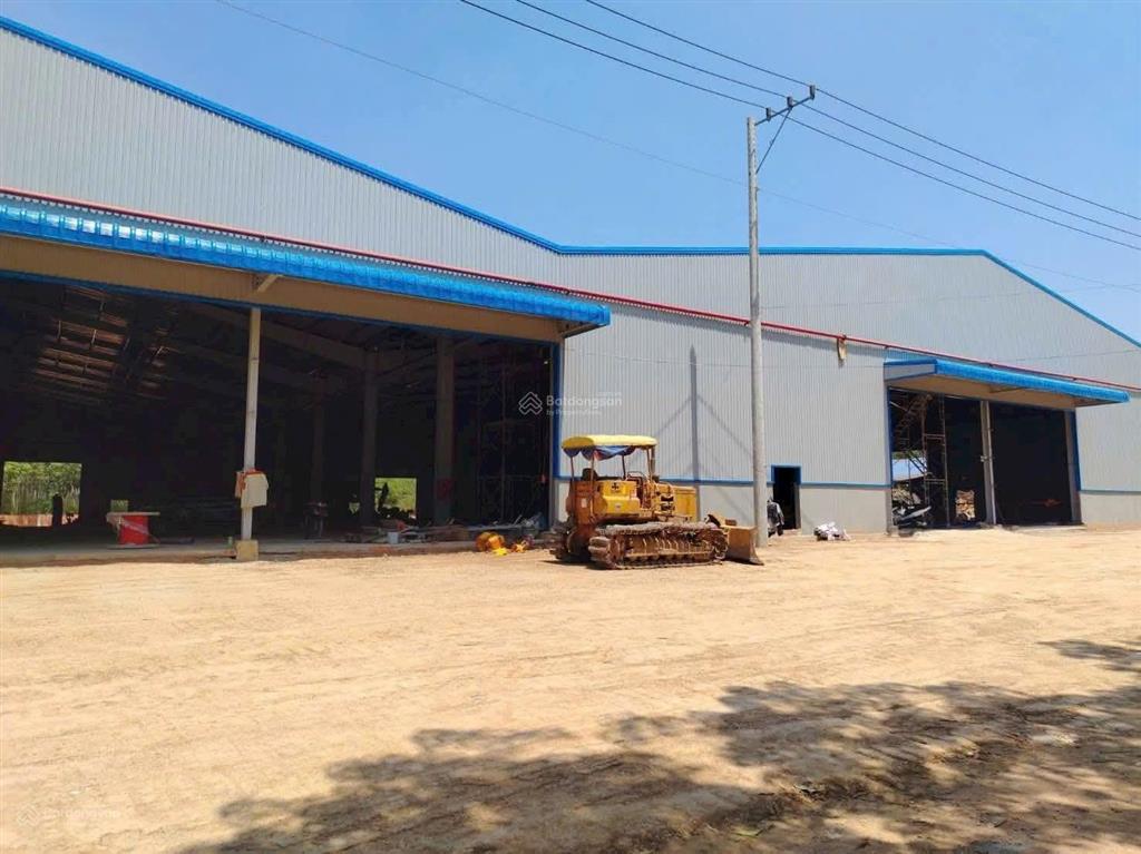 Cho thuê xưởng 5000m2, đất 9000m, 63n/m2, phú giáo, bd, điện 630kva, đường cont40f, làm gỗ sơn được