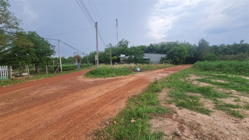 Bán đất thổ cư 290m2, xây nhà kho xưởng, x minh thạnh, tphcm, bd cũ, gần hồ dầu tiếng, kế đt749b