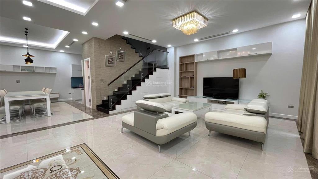 Chính chủ cho thuê 170m2 biệt thự hoa phượng view sông, 45tr