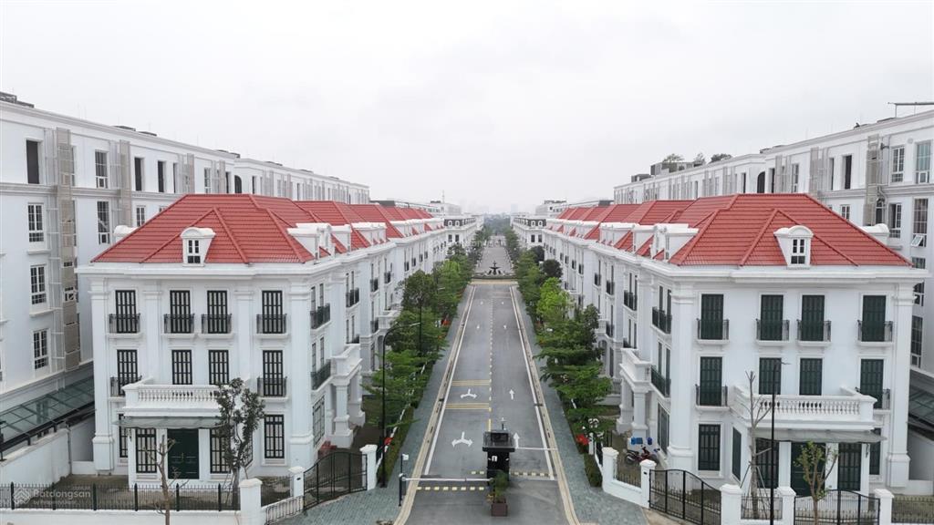 Cần bán biệt thự avenue garden phân khu đông dương 342m2, nhận nhà ngay