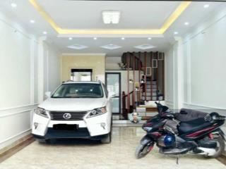 Nhà đẹp phân lô ở ngay ! có gara ô tô rộng thoáng  40m2 5 tầng mặt tiền rộng 5 mét  dân trí cao