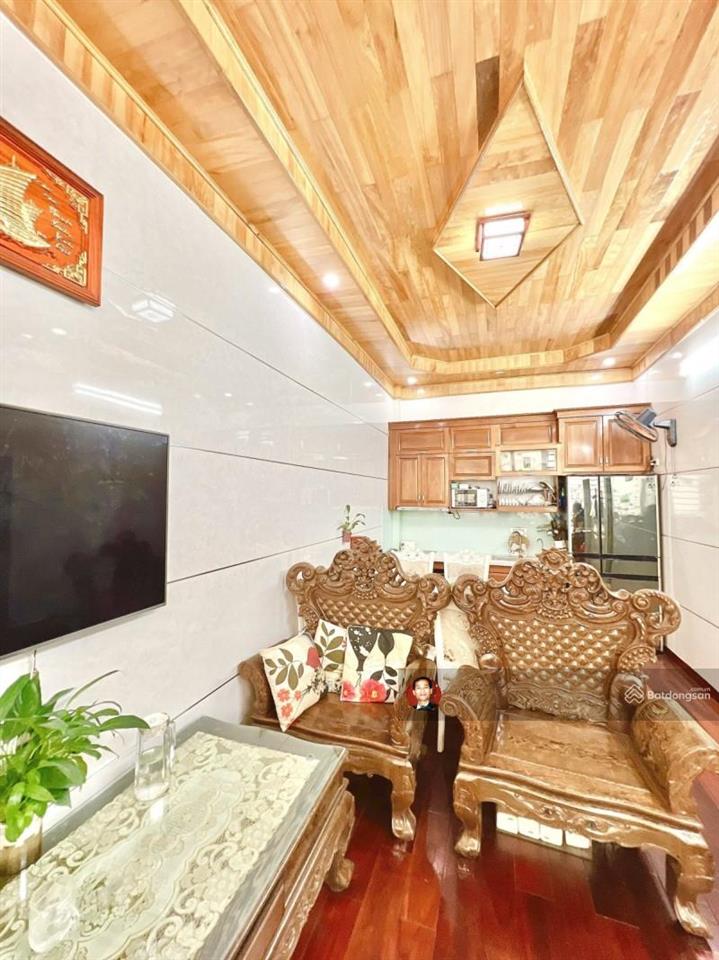 Ngộp bán gấp, cắt sâu 20tỷ, 68m2 nhà riêng pháo đài láng, 4 tầng, ôtô tránh, kinh doanh sầm uất 247