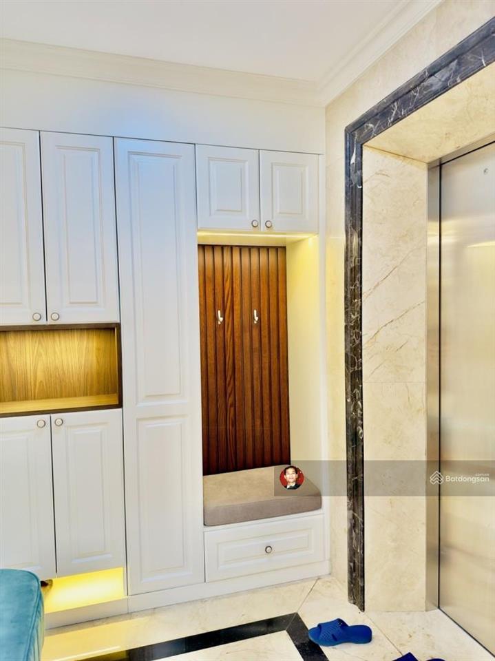 Ngộp bán gấp, nhỉnh 20 tỷ có tòa nhà phố thụy khuê 81m2  mặt tiền 7,9 mét  2 mặt thoáng sáng