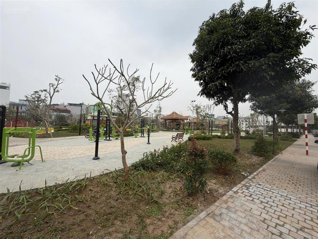 Bán đơn lập nhỏ tulip 3. view vườn hoa to, đẹp nhất khu hồ harmony, 185m, tb, giá bán thỏa thuận