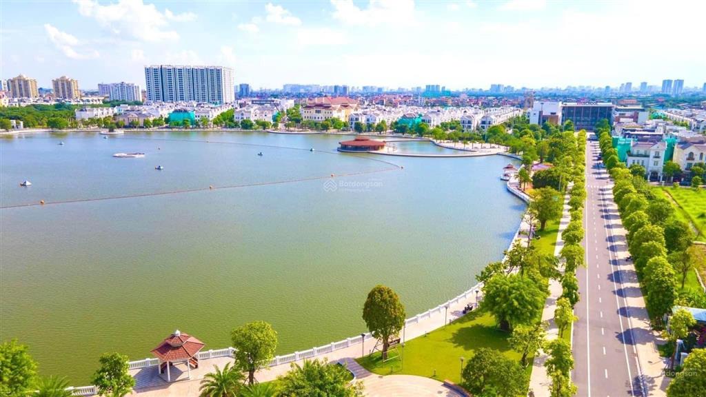 Bán gấp song lập nhỏ áp góc nguyệt quế, 128m2, hoàn thiện đẹp, view hồ điều hòa, gần vườn hoa