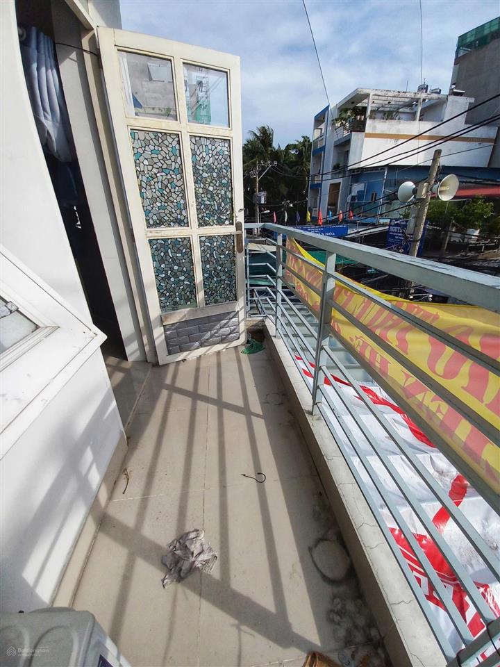 Cho thuê phòng trọ đẹp tại trần xuân soạn, 4,2 triệu, 15m2, nhiều tiện ích