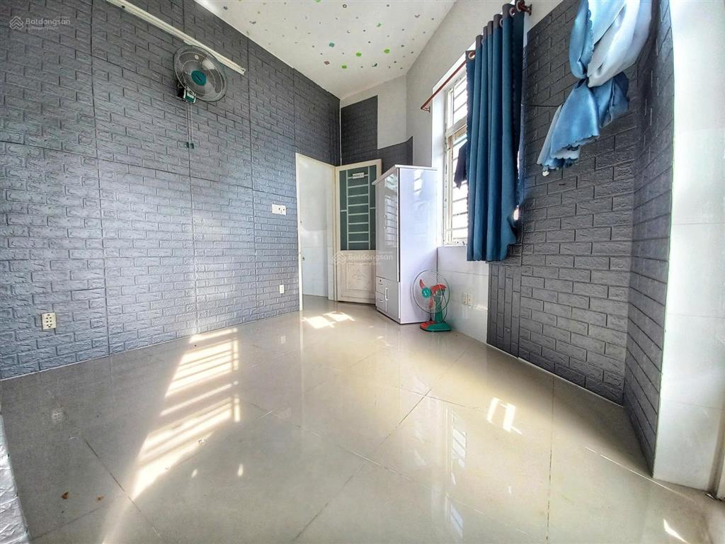 Cho thuê phòng trọ đẹp tại trần xuân soạn, 4,2 triệu, 15m2, nhiều tiện ích