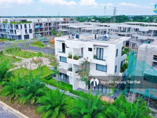 Thanh toán 30% sở hữu nhà phố 1 trệt 2 lầu mặt tiền đã ký hđmb, vị trí vàng khai thác cho thuê ngay