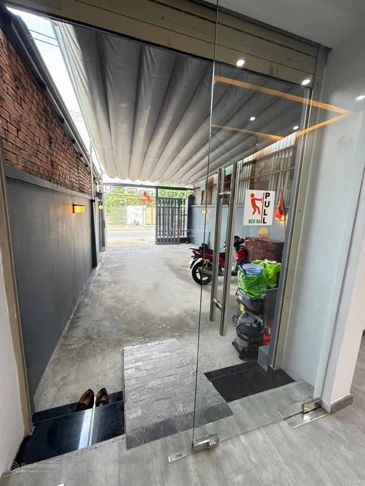 Bán nhà 3 tầng mặt tiền đường vườn lài 5x11,5m giá chỉ 8,5 tỷ