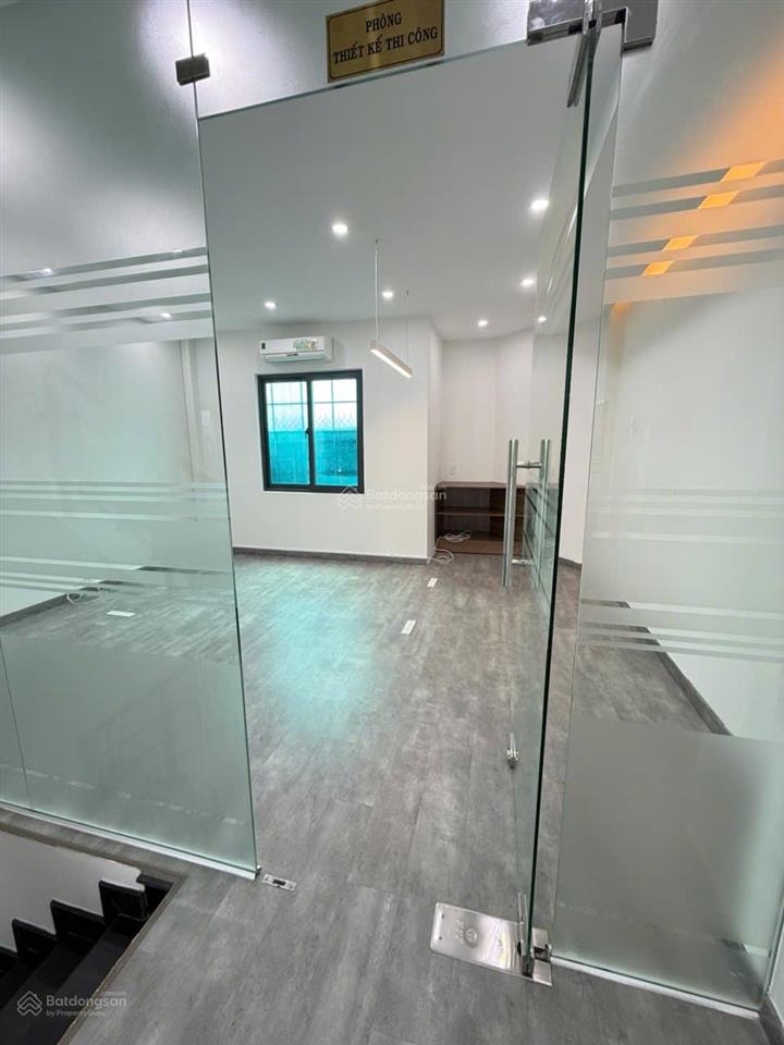 Bán nhà 3 tầng mặt tiền đường vườn lài 5x11,5m giá chỉ 8,5 tỷ