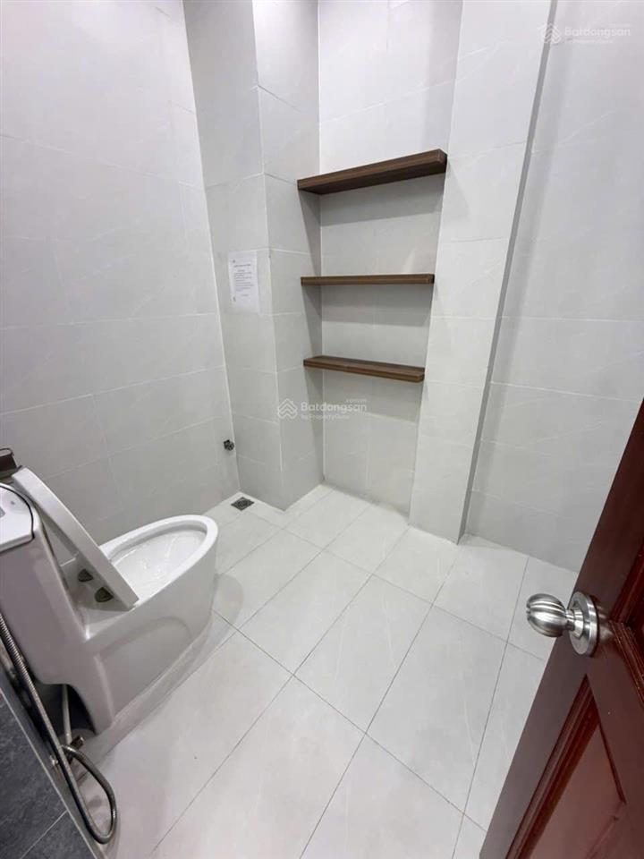 Bán nhà 3 tầng mặt tiền đường vườn lài 5x11,5m giá chỉ 8,5 tỷ