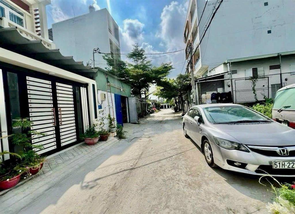 Bán lô đất đẹp hẻm 140/27 vườn lài. hẻm thông cách sông vàm thuật chỉ 100m