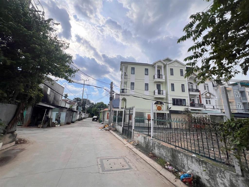 Bán lô đất đẹp 59,5m2 1 sẹc hẻm thông ra sông vàm thuật đường nguyễn thị nhuần, an phú đông, tp.hcm